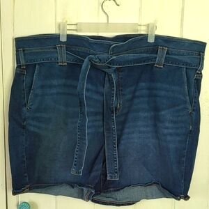 Lane Bryant Denim Girlfriend Flex Magic Waistband Shorts